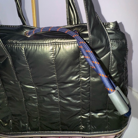 Stella & Dot Metallic OliveGreen CRUSH-IT Quilted Travel Tote / Gym/ WEEKEND BAG - Picture 14 of 14